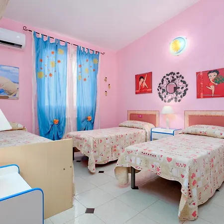 Bouganville House Holiday home *